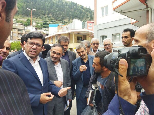 نشست صمیمی نخبگان و فرهنگیان سوادکوه با حضور معاون پارلمانی وزیر آموزش‌وپرورش 