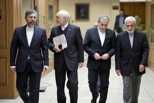 نتایج مذاکره ‌جمعه در حال بررسی است‌، رویکرد ‌دو طرف بر ادامه مذاکرات است/ موضوع موشکی و منطقه از دستور‌کار مذاکرات خارج است