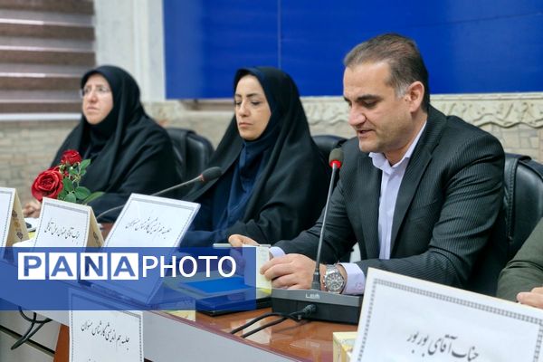 قرچک میزبان جلسه هم‌اندیشی کارشناس‌مسئولان مناطق ۲۱گانه شهرستان های استان تهران