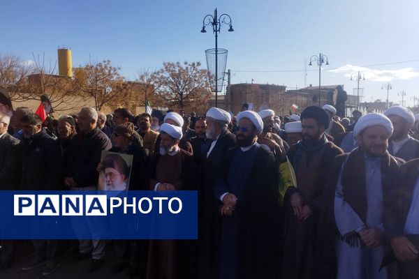 نهم دی تجلی غرور و اراده مردم ایران