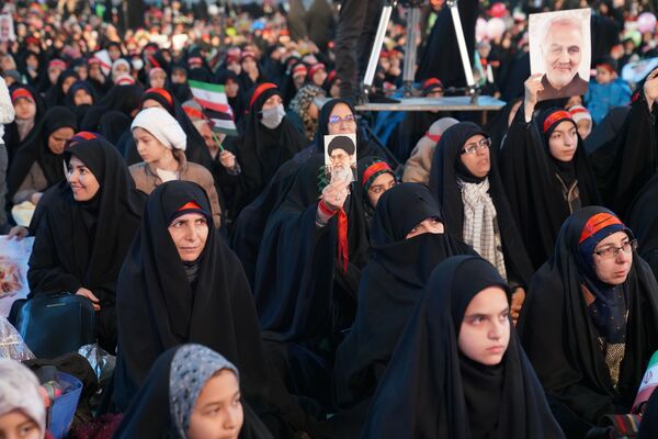 اجتماع عظیم دختران حاج قاسم در اصفهان