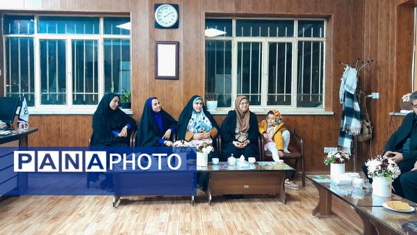 مراسم شب شعر شهدا در کانون مهرتابان نیشابور