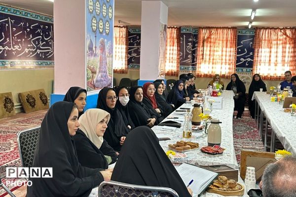 از تصمیم تا اجرا و بازتاب حضور مدیران در نشست راهبردی جدید در دبستان سمیه
