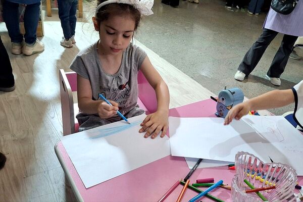 حضور کودکان و نوجوانان در نمایشگاه کتاب 