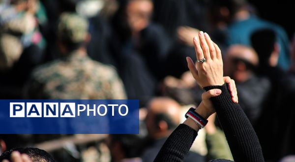 مراسم تشییع پیکرهای ۷ شهید گمنام در کرمانشاه