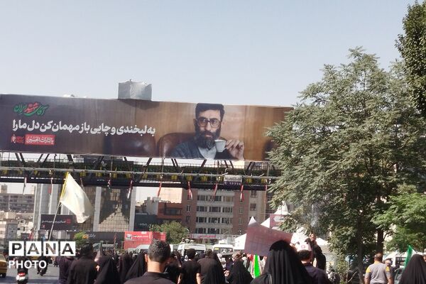  از صباشهر تا مصلای تهران؛ بدرقه‌ای عاشقانه برای رهبر شهید