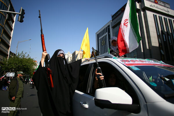 رزمایش «دختران جان فدای ایران»