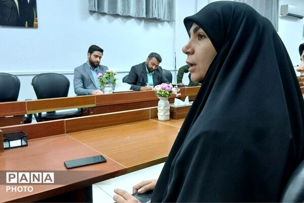 نشست صمیمی مشاوران و مربیان جدیدالاستخدام به مناسبت هفته امور تربیتی