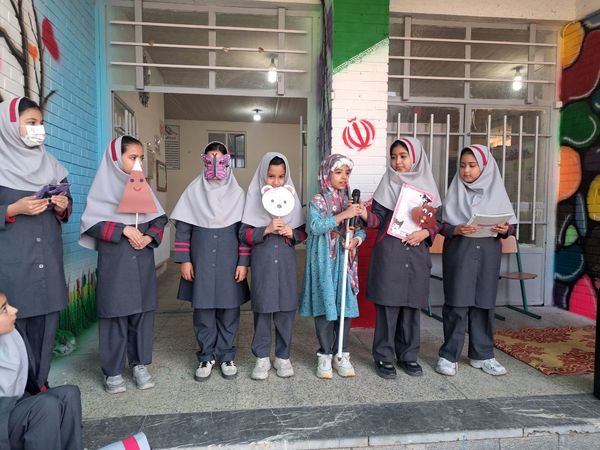 صبحگاه شاد مدارس دخترانه استان اصفهان در قالب طرح «نوجوان شاد ایرانی (نشا)»
