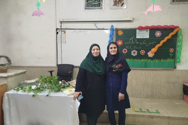 شروعی تازه با جشن شکوفه‌ها در دبستان حاج رحیم خالصی