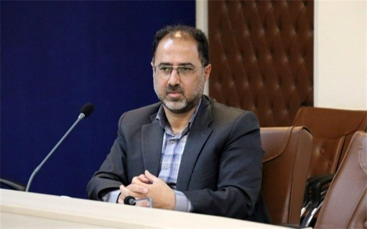 معلم، پرورش‌دهنده و تربیت‌کننده سرمایه انسانی است