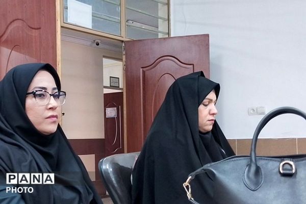  آیین کاشت نهال امید به یاد شهدای دانش‌آموز جنگ رمضان در دبیرستان فتح المبین شهرری 