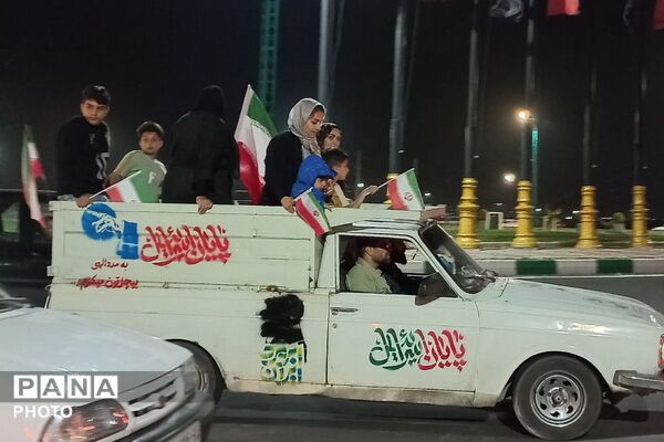 رژه خودرویی قرچکی‌ها