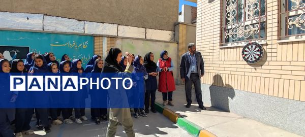 مسابقات استعداد یابی دارت در دبستان دخترانه آزادی شیروان