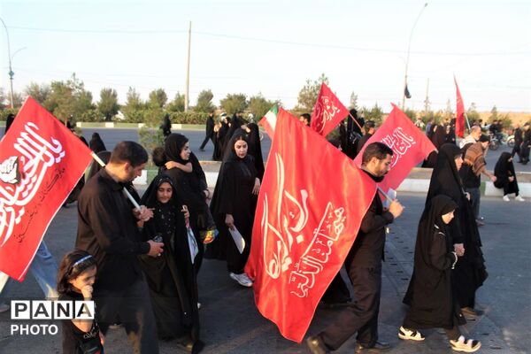 حضور دلدادگان اربعین حسینی(ع) در طریق المهدی(عج) مسجد جمکران