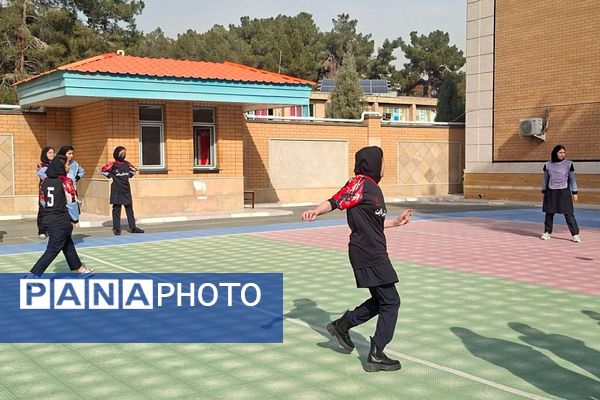 مسابقات ورزشی بین مدارس جام اقتدار ایران در دبیرستان نمونه‌دولتی ولایت
