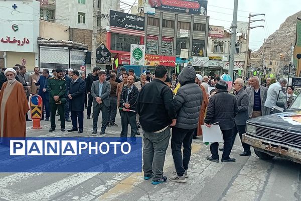 حضور پرشور مردم و مسئولان روزه‌دار شهرستان فیروزکوه پررنگ‌تر از هر سال در راهپیمایی روز قدس