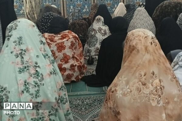 ماه مبارک رمضان، فرصتی برای منور شدن قلوب به نور قرآن