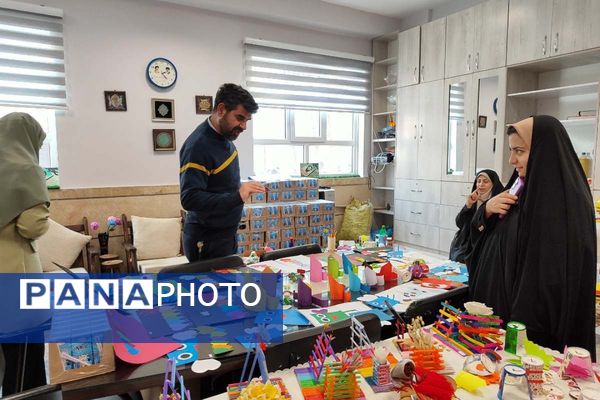 زنگ انقلاب با رونمایی از نمایشگاه دست‌سازه‌ها