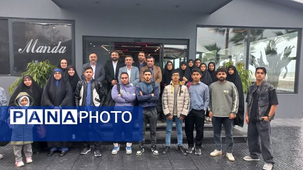 نشست فرماندار محمودآباد با اعضای شورای دانش‌آموزی 