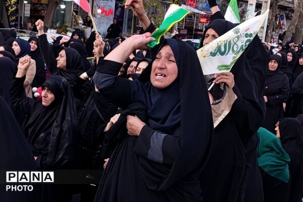 مراسم گرامیداشت چهلمین روز شهادت دانش‌آموزان میناب در شهرستان اسلام‌آباد غرب