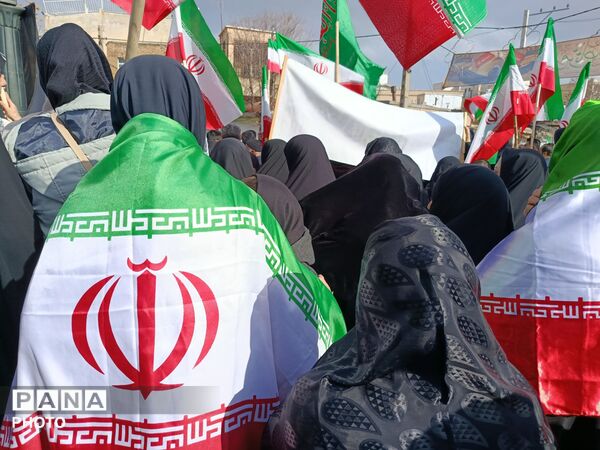 برگزاری مراسم بیعت با خامنه‌ای در بهار