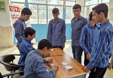 انتخابات همیار مشاور در دبیرستان شهید فلاحتی مروست 