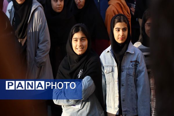 صبحگاه مدرسه شیخ مفید پاکدشت