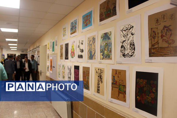 برپایی نمایشگاه هفته مشاغل در هنرستان شهید مهدی هندویان قم