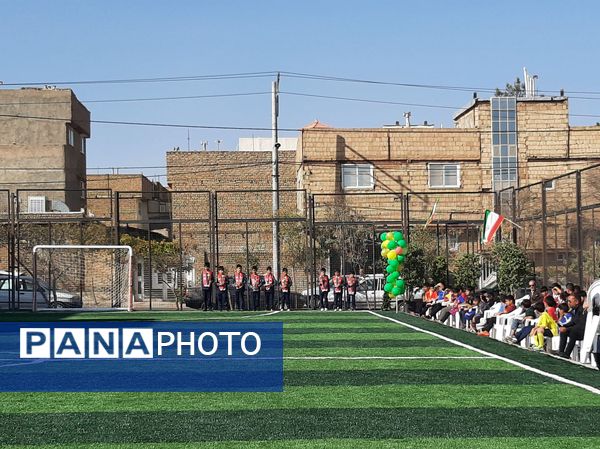 افتتاحیه زمین چمن مصنوعی در دبستان فطرت