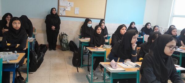 برگزاری کارگاه سواد رسانه‌ای در مرکز پرورش استعدادهای درخشان فرزانگان ملارد