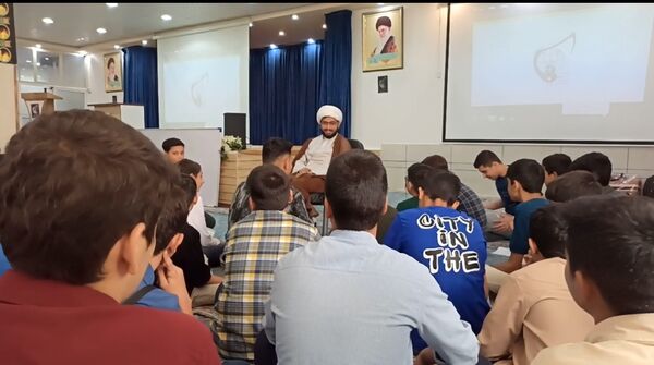 بازدید مسئول انجمن‌های اسلامی خراسان رضوی از اردوی «طلایه‌داران فردا» در کاشمر