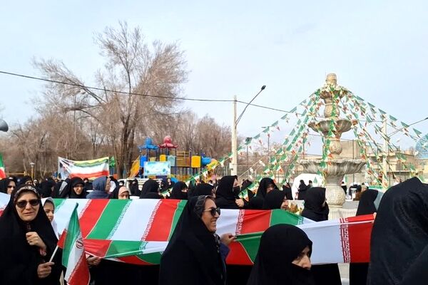 میمه همدل و استوار در مسیر انقلاب