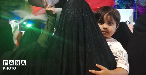 حضور پرشور مردم رشتخوار در تجمعات شبانه؛ تاکید بر وحدت و همبستگی
