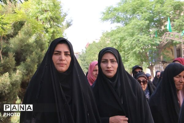 همایش پیاده‌روی بانوان قرچک؛ گامی برای خانواده سالم و ایران جوان