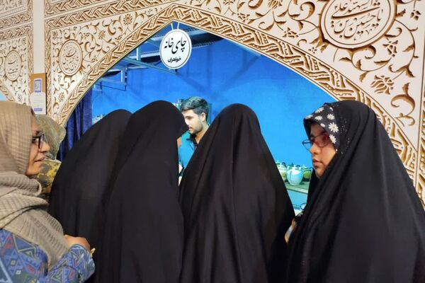 اربعین است و جهان یکسره هیأت شده است
