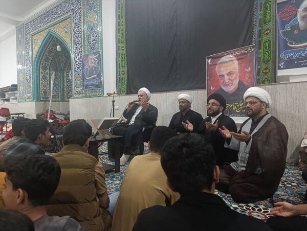 مراسم اعتکاف دانش‌آموزی در مسجد نور سندرک