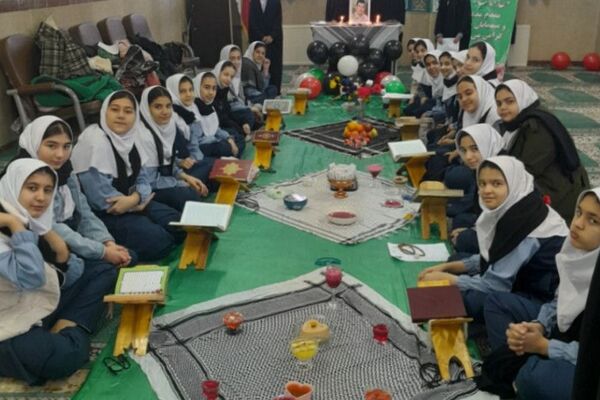 یادواره شهدا در آموزشگاه شاهد فرهنگ پیشوا