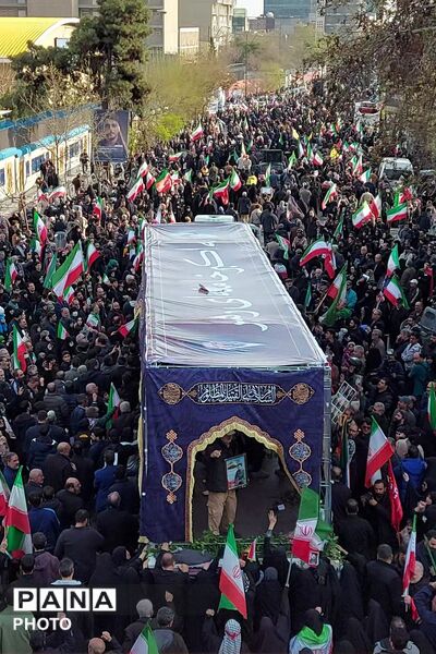 تشییع پیکر شهیدان لاریجانی، سلیمانی و شهدای ناو دنا