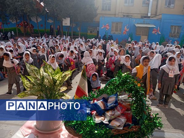 جشن میلاد حضرت ولی عصر (عج)در دبستان نرجس