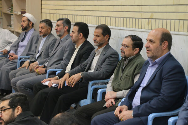 اعزام نخستین گروه از دانش‌آموزان ناحیه 4 قم به اردوی راهیان نور