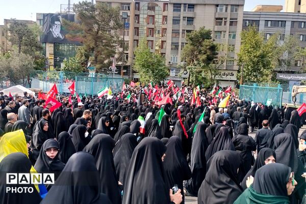 تشییع رهبر شهید؛ قلب تهران در سوگ عظیم انقلاب