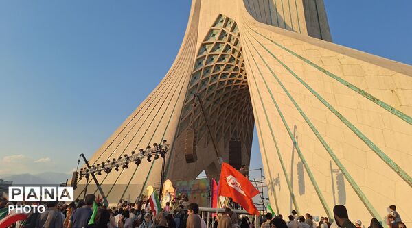 سلوک عیدانه در پهنه شهر