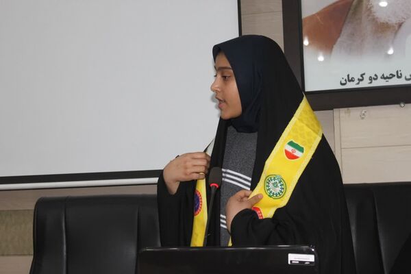 شور و نشاط در سیزدهمین دوره انتخابات شورای دانش‌آموزی کرمان