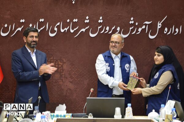 نشست خبری مدیرکل آموزش و پرورش شهرستان‌های استان تهران با خبرنگاران پانا