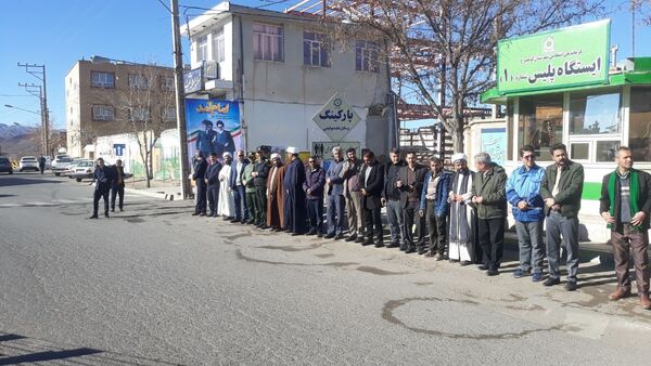 آیین گلباران تمثال امام خمینی(ره) در شهرستان کوهسرخ