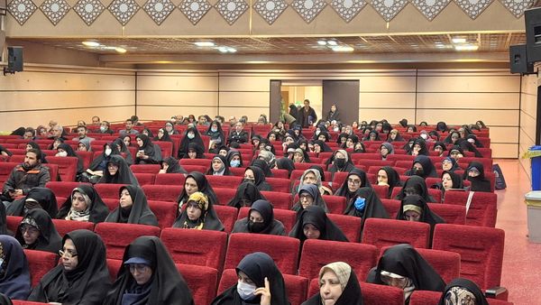  جلسه توانمندسازی مدیران مدارس ابتدایی در منطقه ۱۴