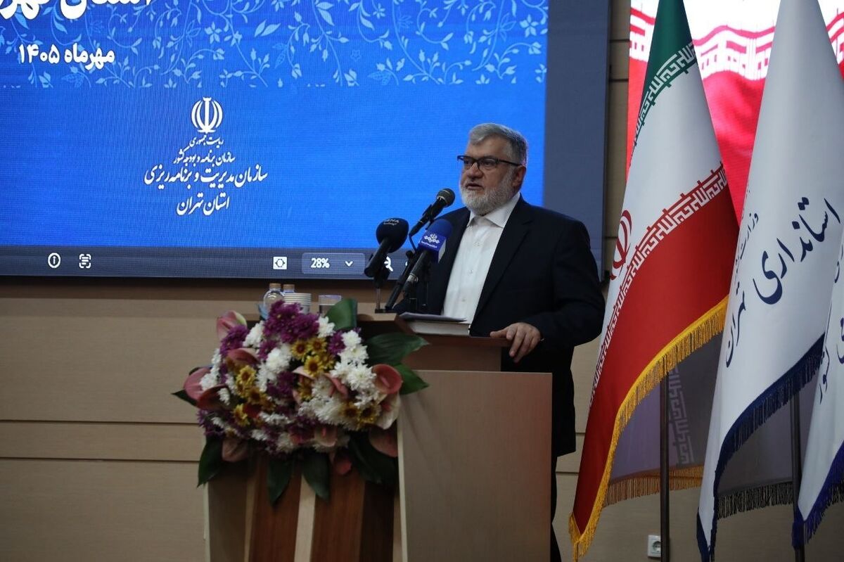 خدمت‌رسانی در تهران زیر بمباران متوقف نشد/ رضایت مردم معیار برتری مدیران است