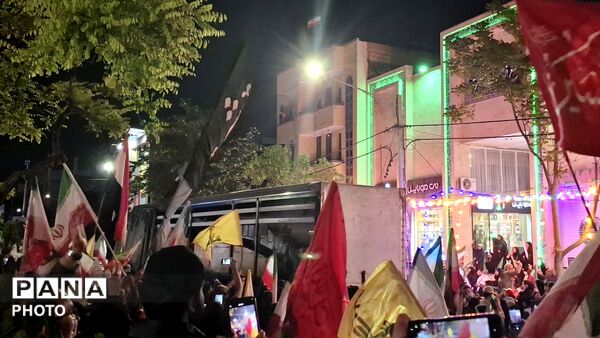اجتماع مردم مشهد در خیابان هاشمیه مشهد