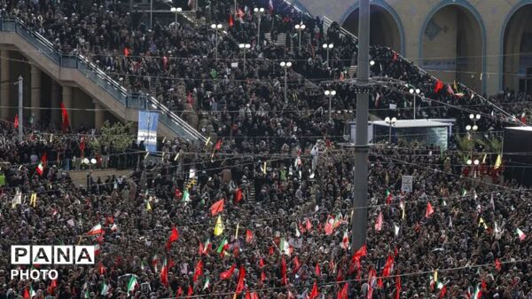 وداع با رهبر شهید ایران در تهران
